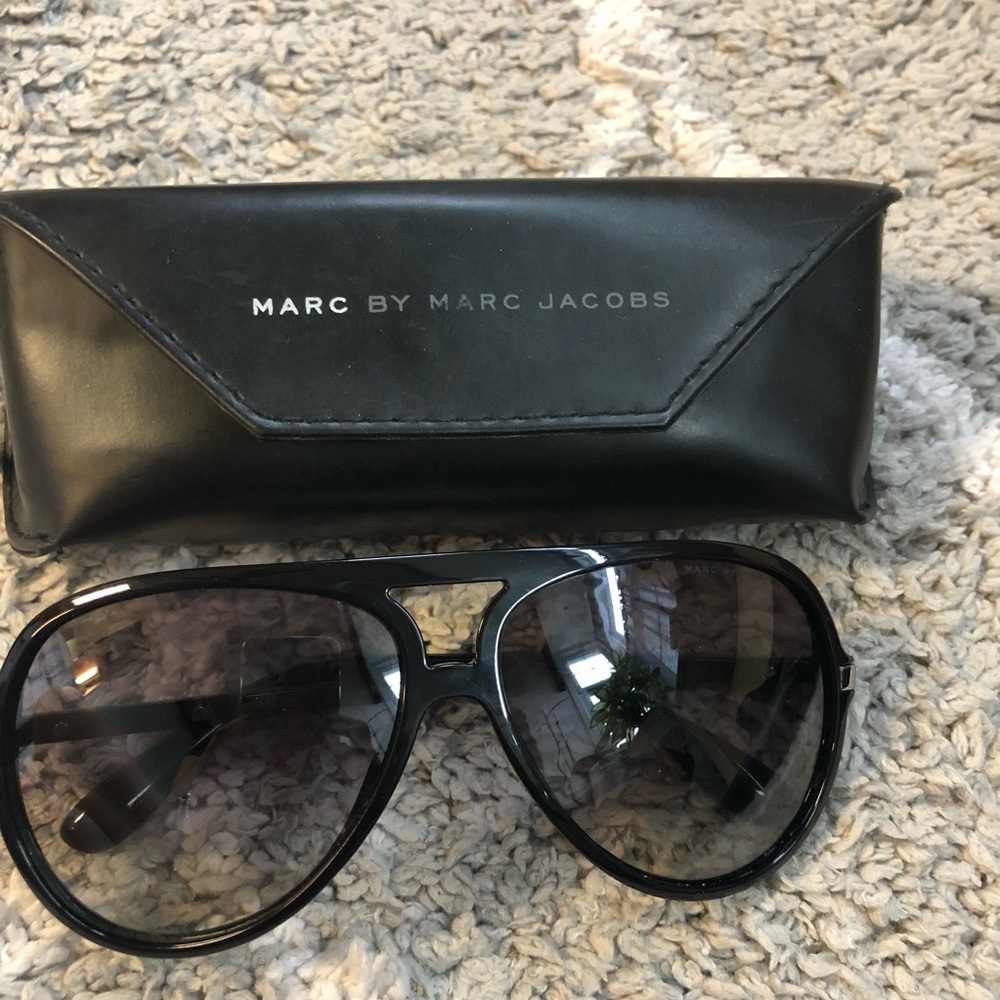 MARC JACOBS sunglasses